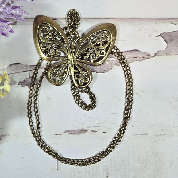 🦋 Brass Butterfly Pendant Necklace • Filigree Wings • Boho Vintage Styl - Picture 2 of 6